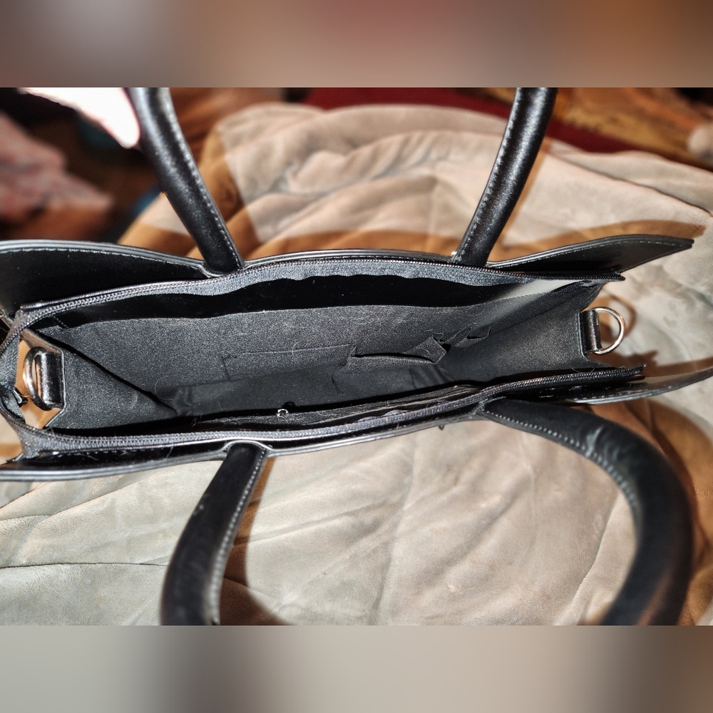 NWOT Banned Purse & Matching Wallet - Picture 3 of 14